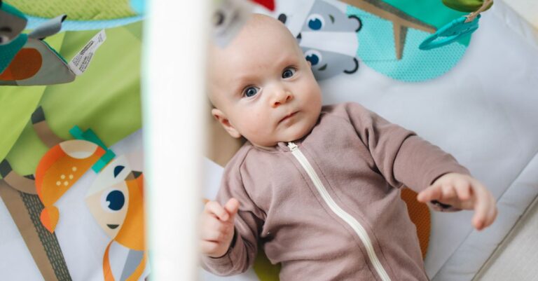 découvrez tout ce dont votre bébé a besoin : conseils, produits, et astuces pour le bien-être et le développement de votre tout-petit.