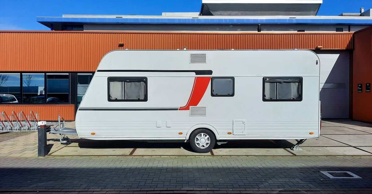 découvrez beauer caravans, votre spécialiste en caravanes de qualité pour des aventures inoubliables sur la route. explorez notre large gamme de caravanes modernes et confortables.
