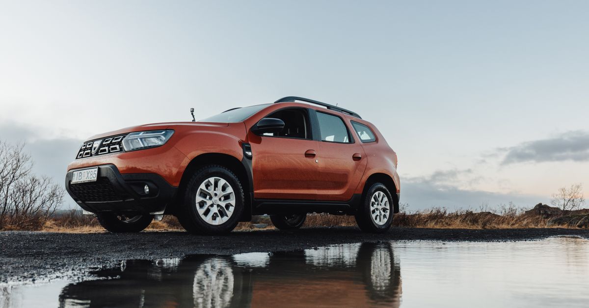 découvrez le prix et les caractéristiques de la dacia sandman, un véhicule polyvalent alliant confort, espace et design moderne pour toutes vos aventures.