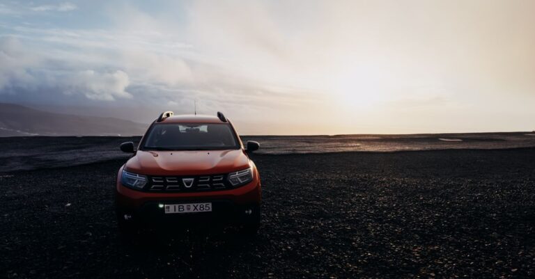 découvrez le prix et les caractéristiques de la dacia sandman, le véhicule polyvalent alliant confort, style et performance à un tarif compétitif.