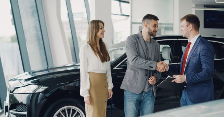 découvrez comment acheter une voiture chez aramis auto : conseils, options de financement et large choix de véhicules d'occasion certifiés.