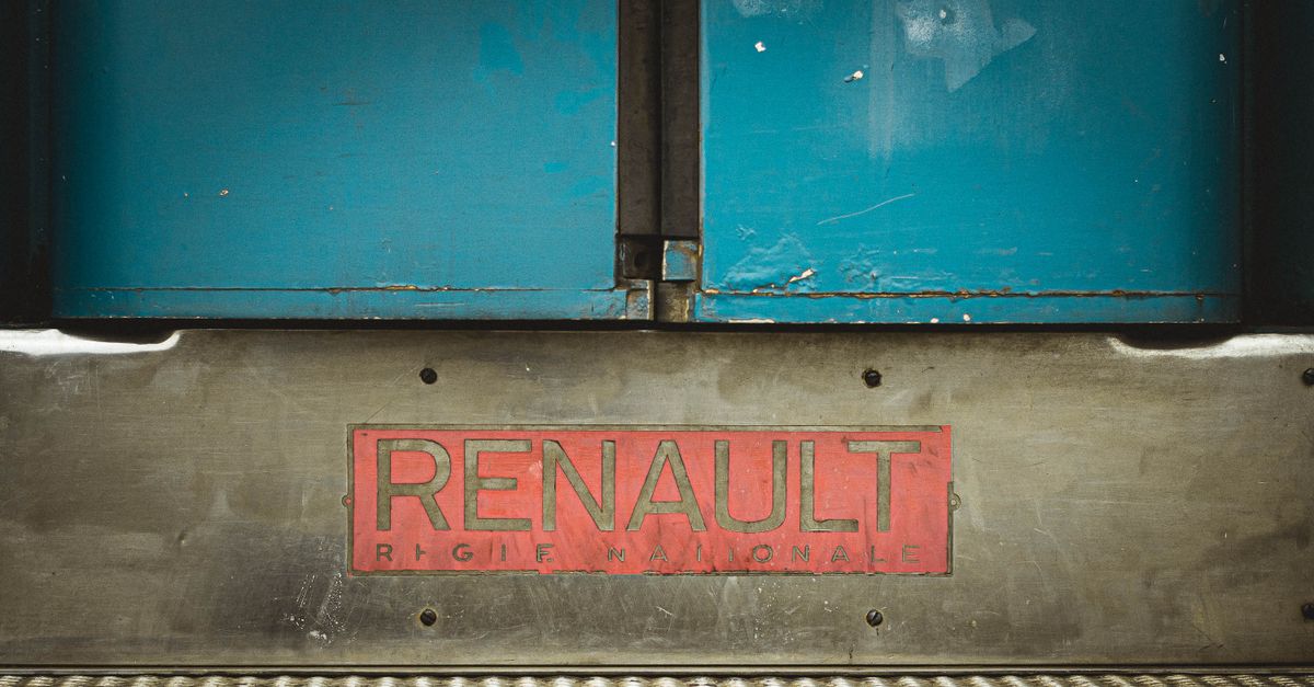 découvrez la renault 5 essence : une citadine emblématique, économique et agréable à conduire, idéale pour vos trajets quotidiens.