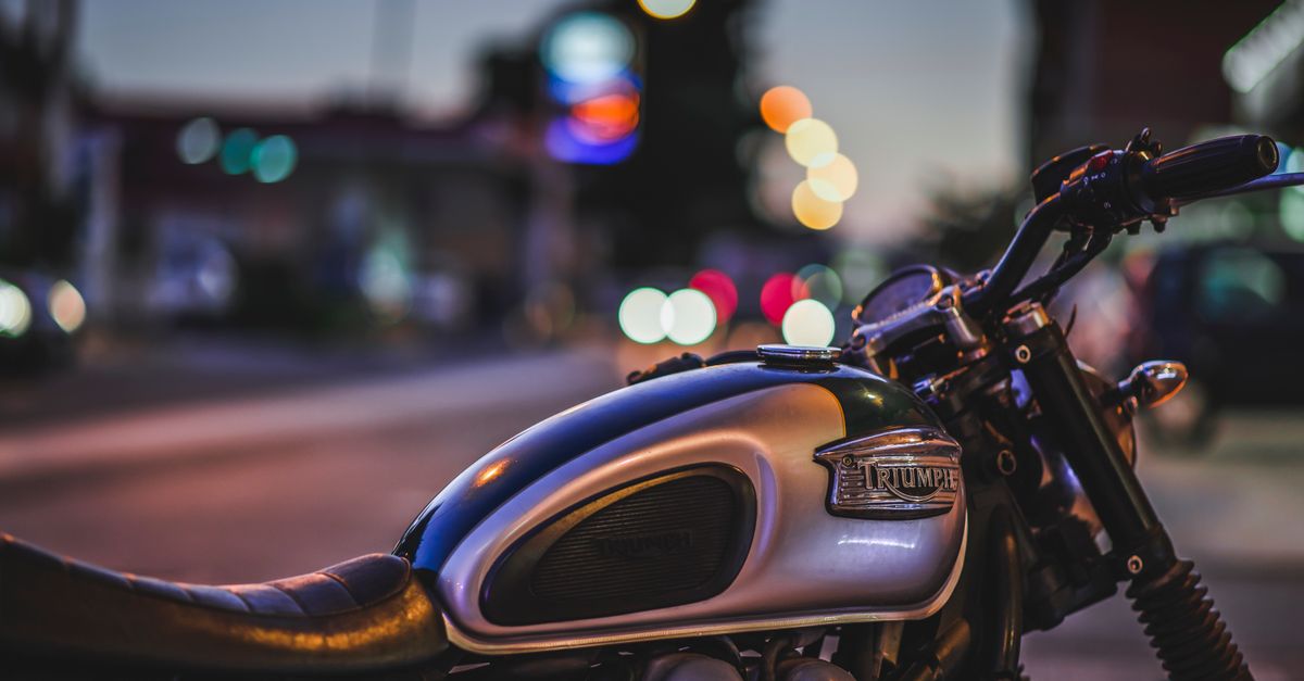 découvrez les accessoires de commuting pour triumph speed twin 900 : confort, praticité et style au quotidien.